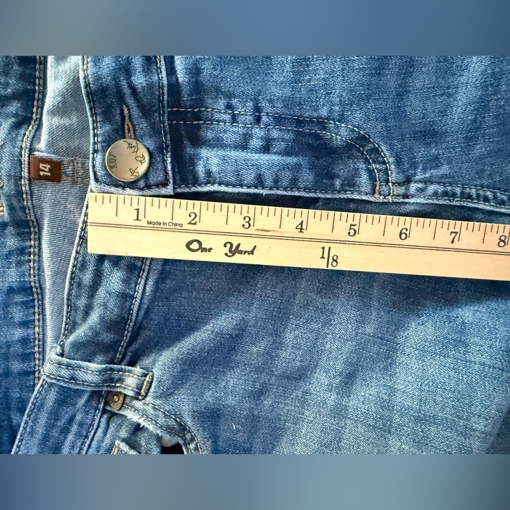 Kut from the Kloth Catherine Mid-Rise Boyfriend Distressed Jeans Sz 14 - Picture 10 of 12